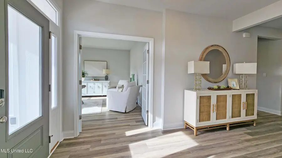 17066 River Hills Drive, Gulfport, MS 39503 - Image #2