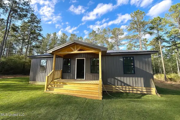 950 Savannah Millard Road, Poplarville, MS 39470