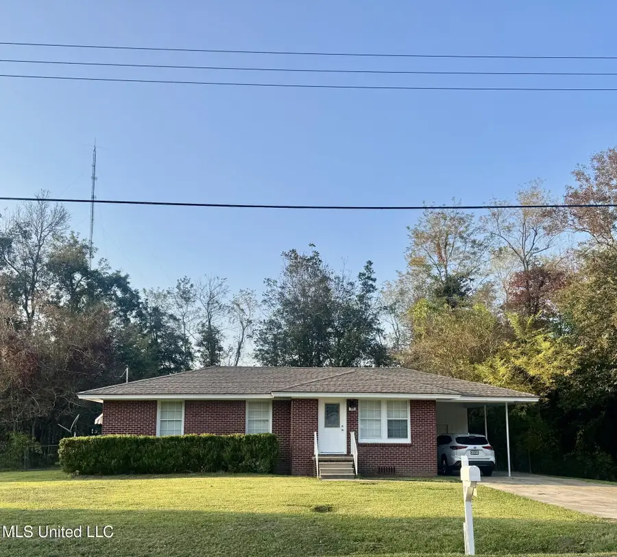 303 Ferriday Drive, Ridgecrest, LA 71334 - Image #2