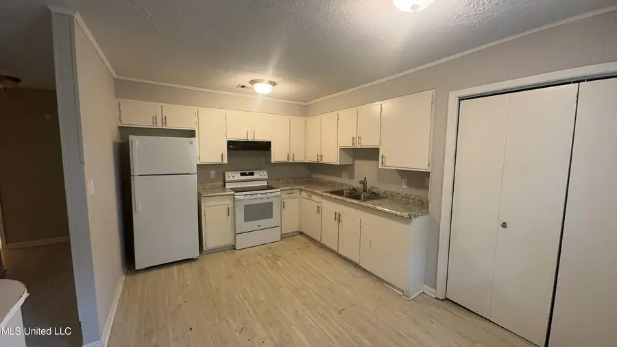 207-209 Lawrence Road, Jackson, MS 39206 - Image #3