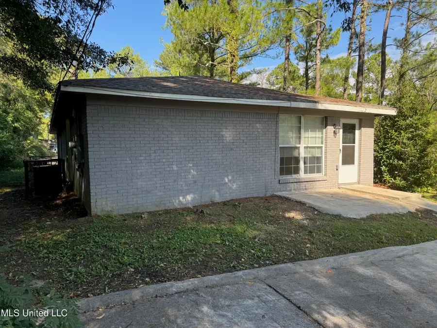 227-229 Lawrence Road, Jackson, MS 39206 - Image #2