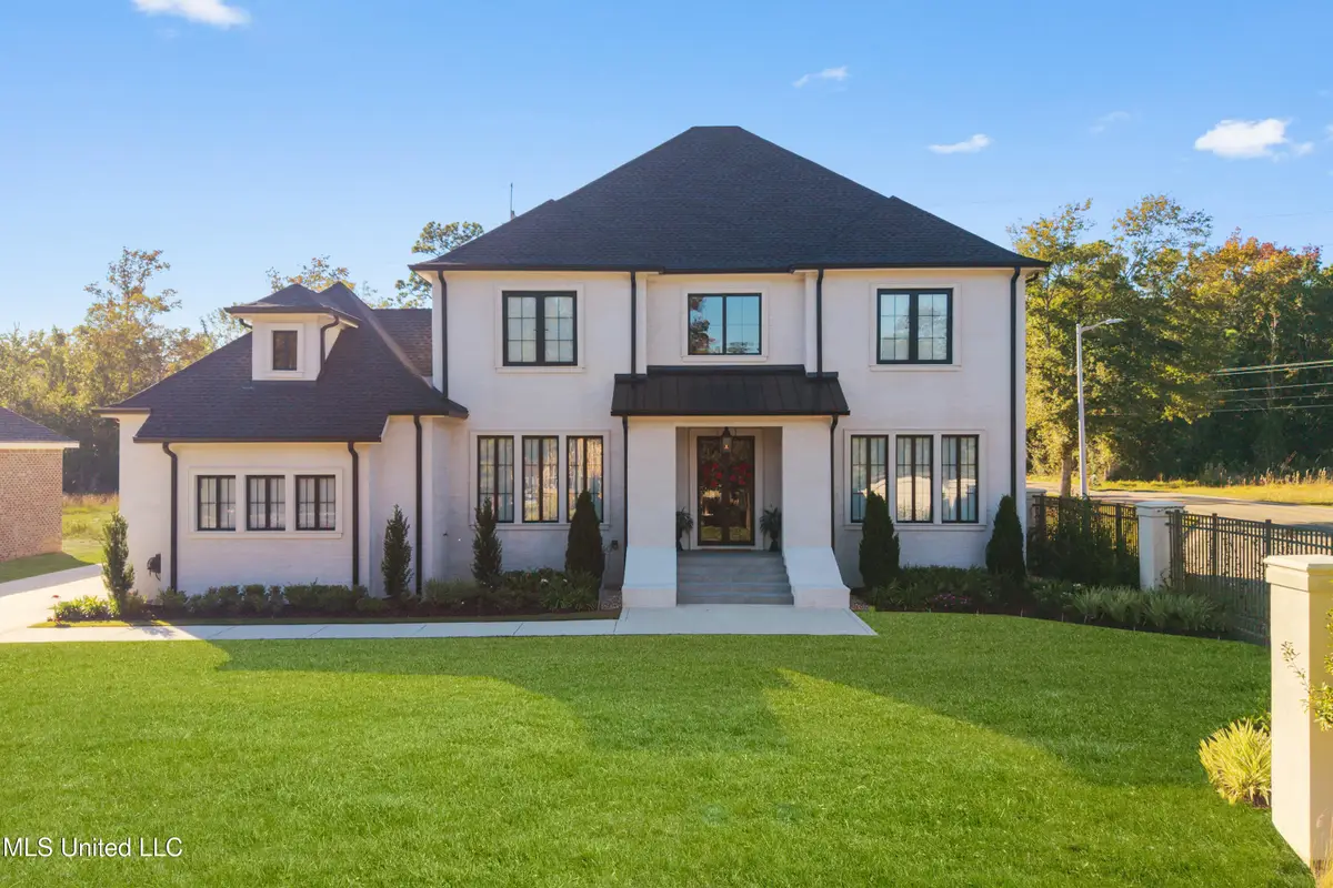 699 Savannah Estates Boulevard, Biloxi, MS 39532 - Image #1