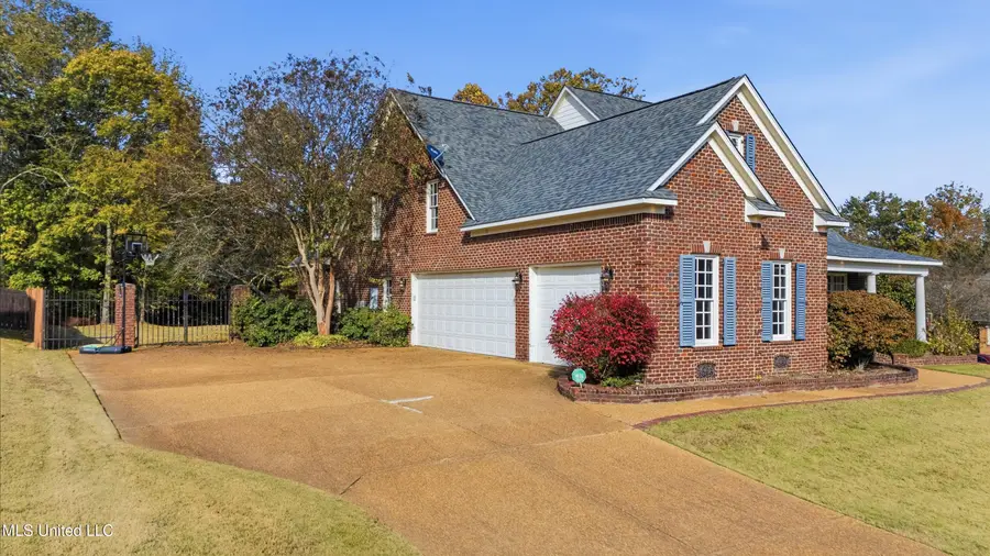 2948 Grove Meadow Drive, Nesbit, MS 38651 - Image #3
