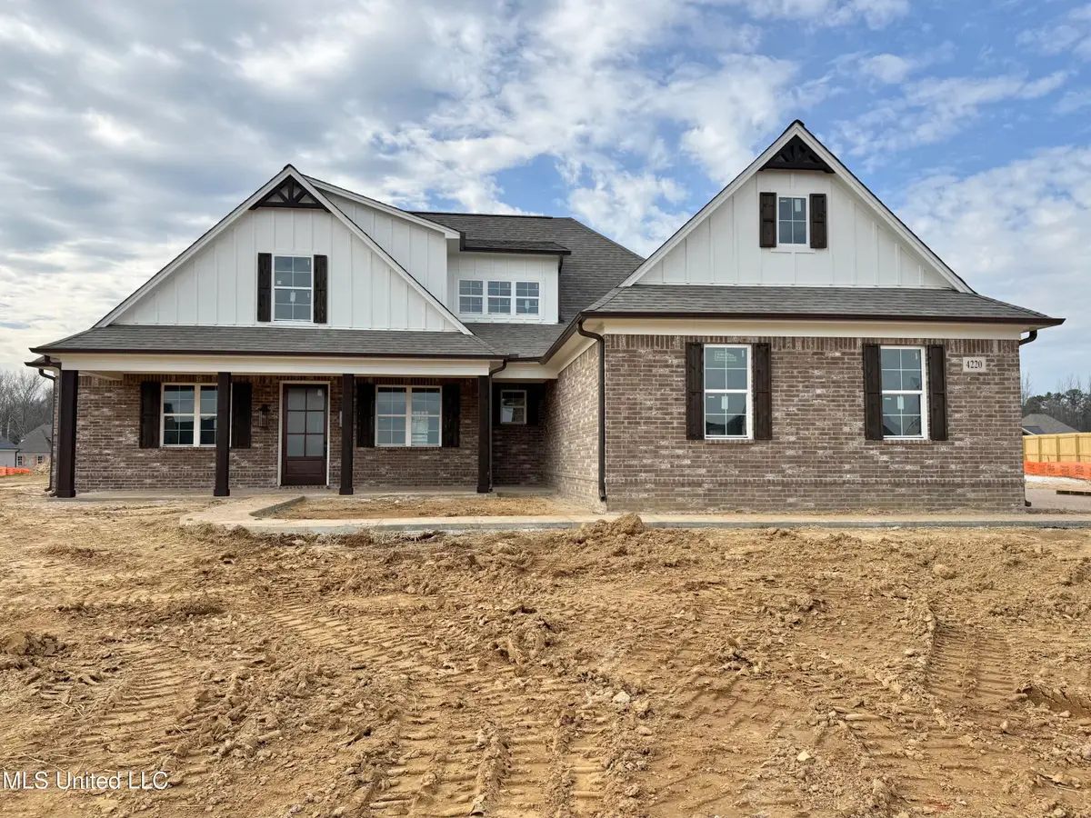 122 Adriane Cove, Nesbit, MS 38651 - Image #1