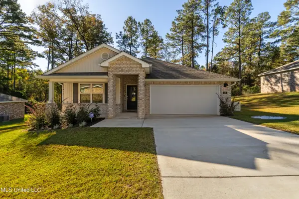 29 Vermont Drive, Petal, MS 39465