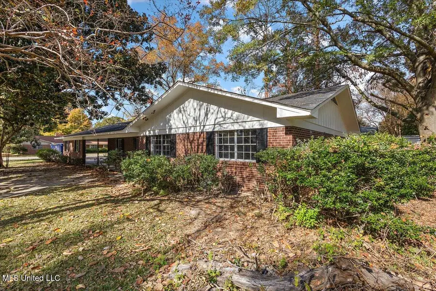 307 E Eighteenth Street, Yazoo City, MS 39194 - Image #2