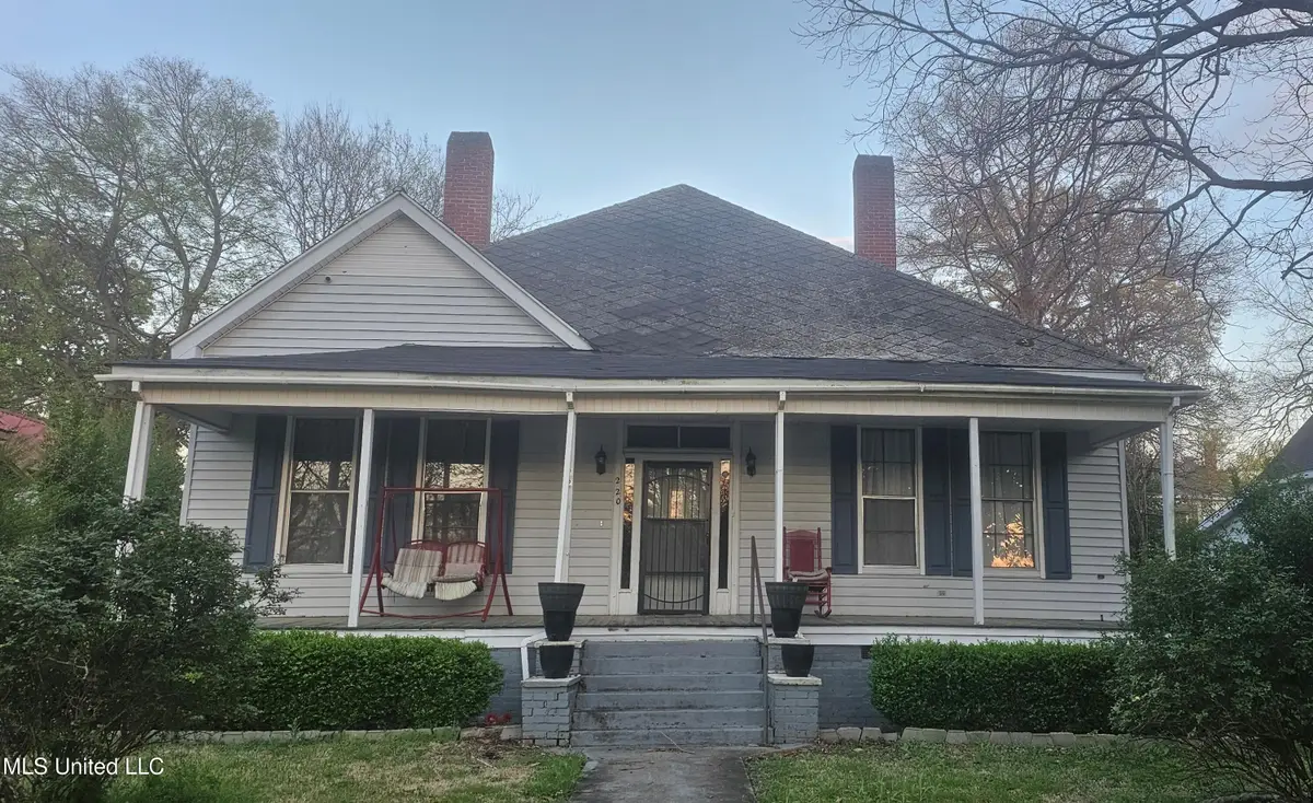 220 Calhoun Avenue, Yazoo City, MS 39194 - Image #1