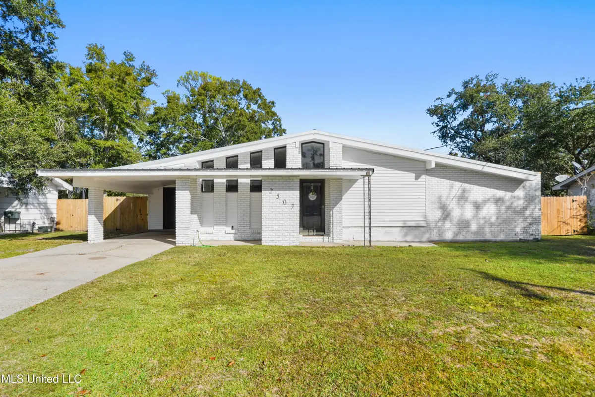 2507 Ridgewood Road, Ocean Springs, MS 39564 - #1