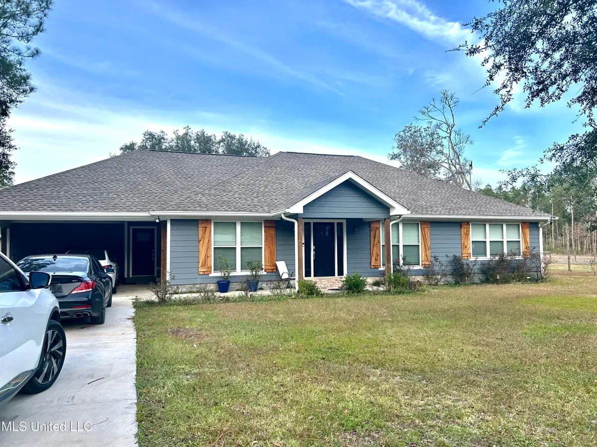 8537 Augusta Road, Moss Point, MS 39562 - #1