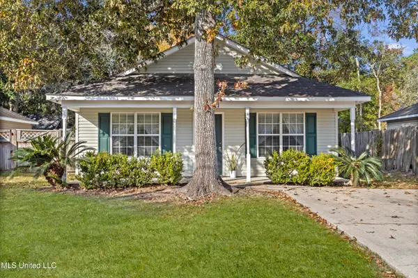 2701 N 12th Street, Ocean Springs, MS 39564