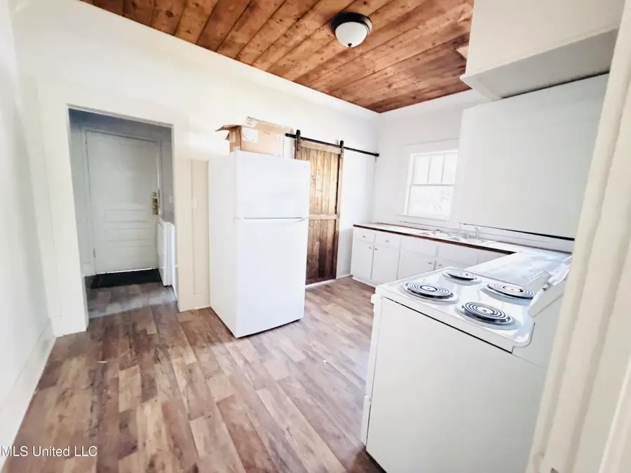 315 Bay State Road, Philadelphia, MS 39350 - Image #2