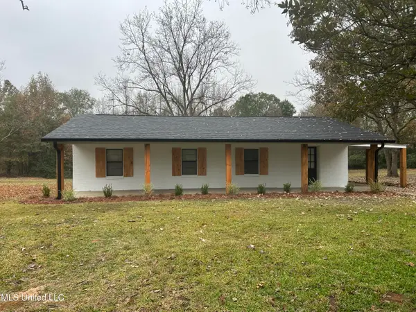125 Churchill Place, Byram, MS 39272