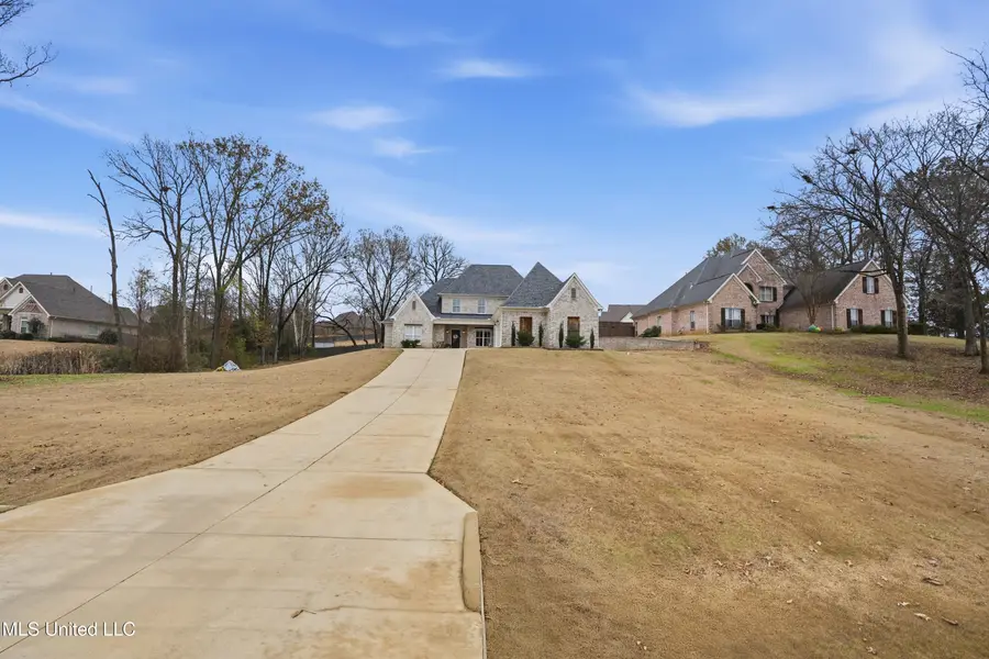 1394 Stone Gate Drive, Hernando, MS 38632 - Image #2
