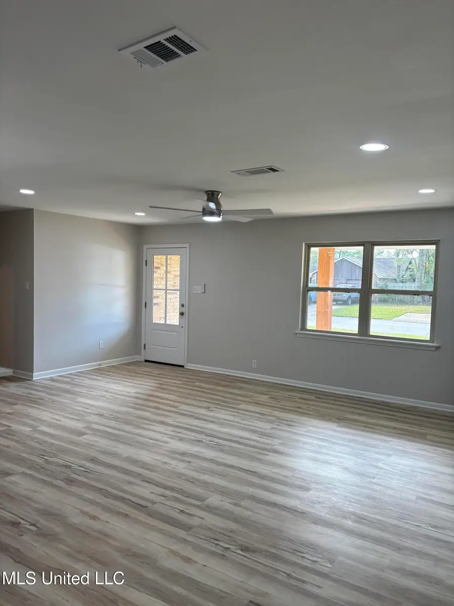 2212 Lewis Gate Drive, Gautier, MS 39553 - Image #3