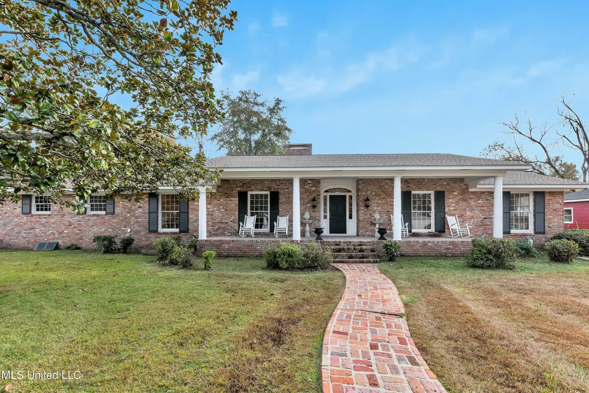 408 E Church Street, Quitman, MS 39355 - Image #1