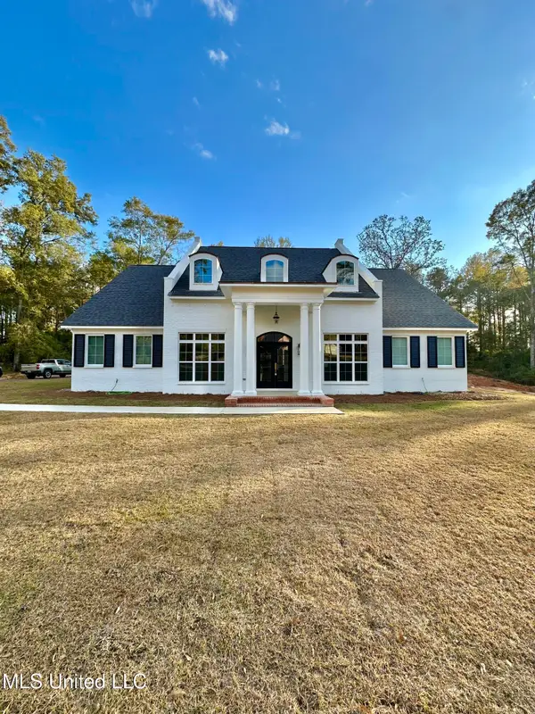 115 Laurelwood Trail Road, Mendenhall, MS 39114