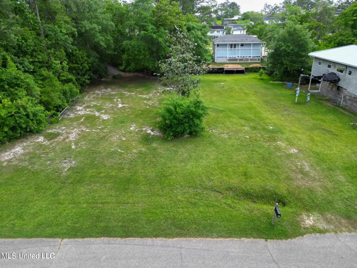 6027 Apache Drive, Kiln, MS 39556 - Image #1