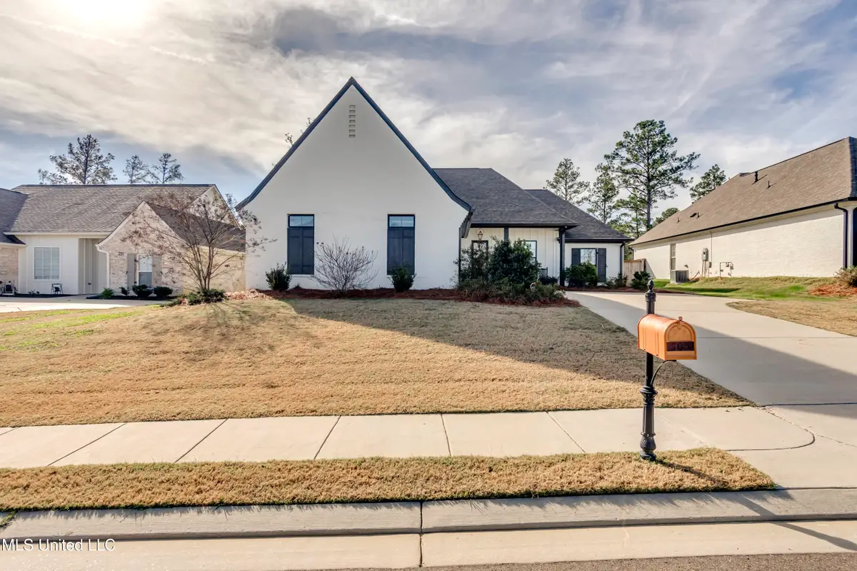 209 Herons Bay Circle, Madison, MS 39110 - Image #1