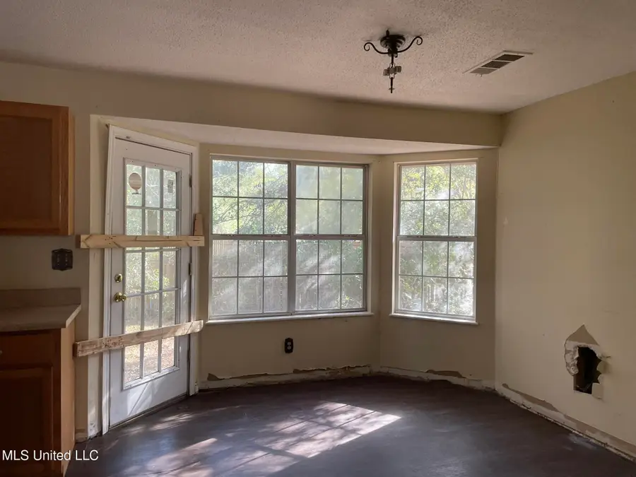 1237 Roys Road, Gautier, MS 39553 - Image #3
