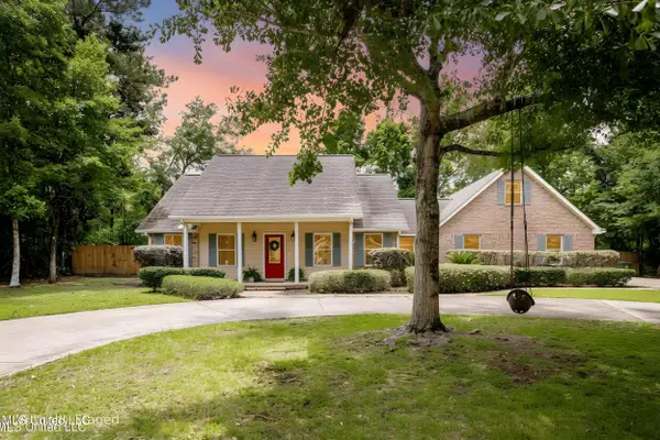 7321 Ieke Circle, Diamondhead, MS 39525