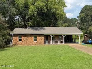 31 White Cove, Grenada, MS 38901