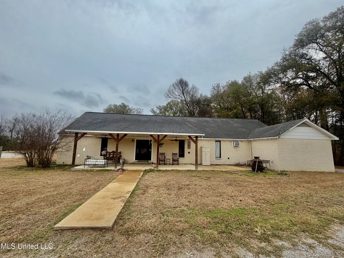 11404 Tippo Road, Charleston, MS 38921 - Image #1