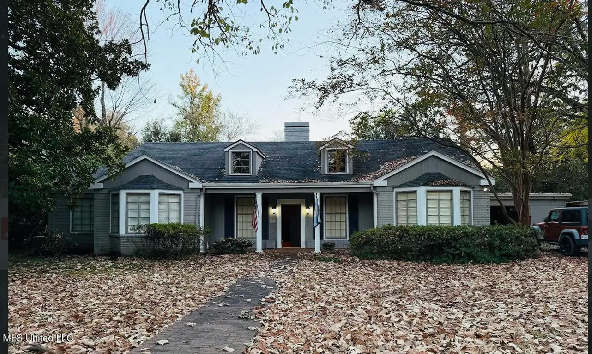 325 Woodlawn Drive, Greenville, MS 38701 - Image #1