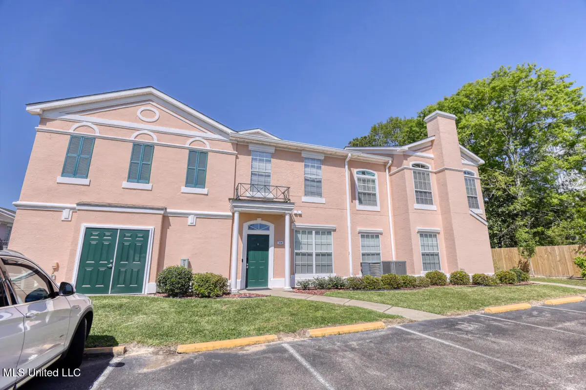 2252 Beach Drive, Gulfport, MS 39507 - Image #1