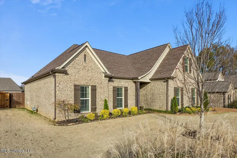 552 Benton Drive, Nesbit, MS 38651 - Image #2