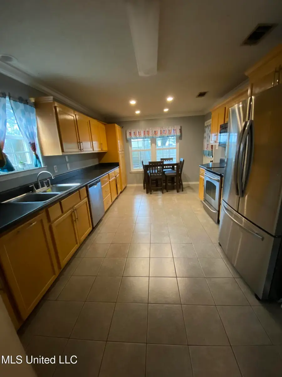 2311 Paul Harvey Avenue, Pascagoula, MS 39567 - Image #3