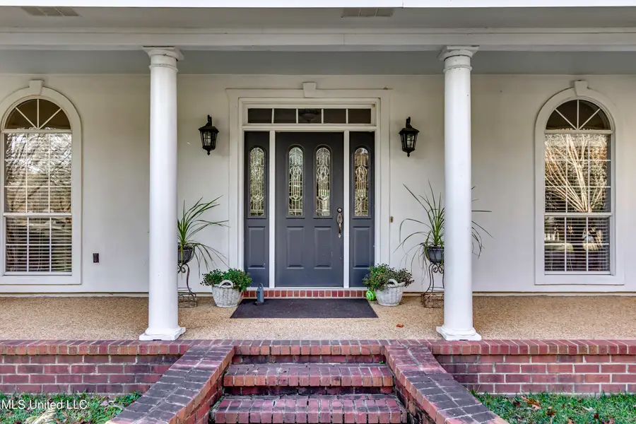 117 Woods Lake Drive, Madison, MS 39110 - Image #2