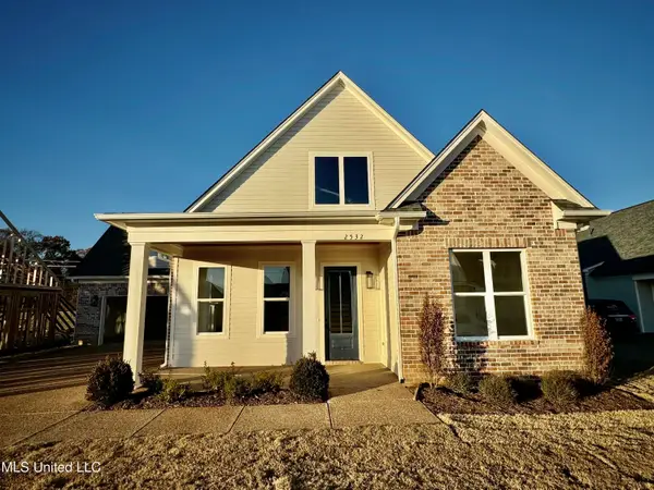 2532 Saint Charles Cove, Southaven, MS 38672