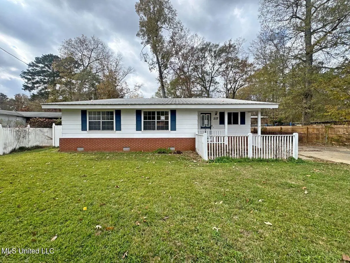 217 Harbor Lane, Brandon, MS 39047 - Image #1