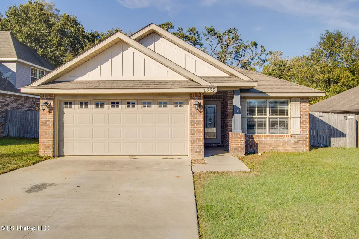 10538 Roundhill Drive, Gulfport, MS 39503 - Image #1