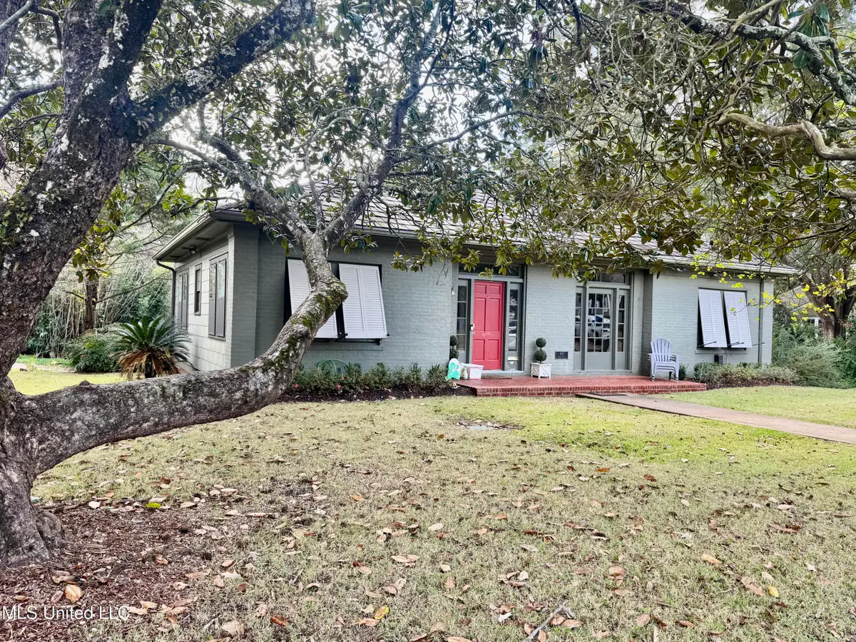 498 Park Place, Natchez, MS 39120 - Image #1