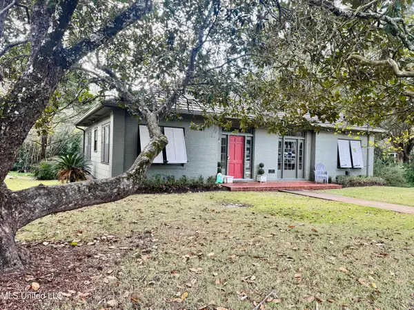 498 Park Place, Natchez, MS 39120