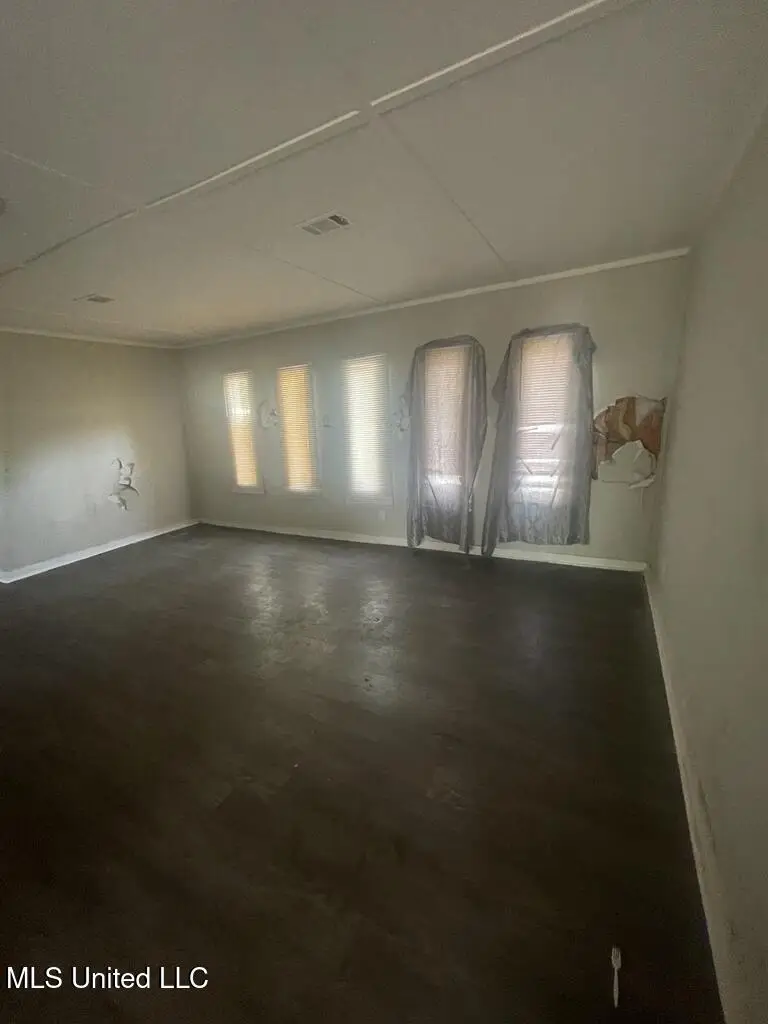 1043 Deryll Street, Jackson, MS 39212 - Image #3