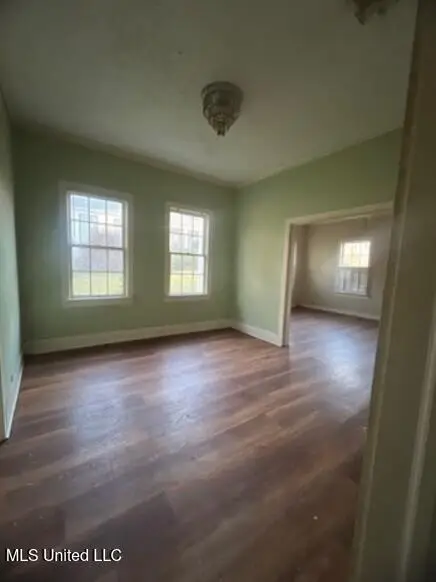 305 N Pearl Street, Carthage, MS 39051 - Image #2