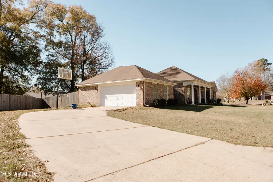 311 Longleaf Drive, Flowood, MS 39232 - Image #2