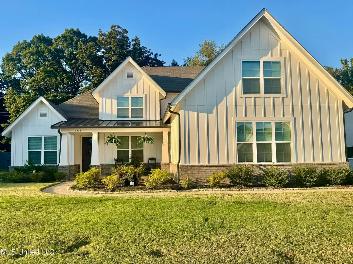 6934 N Sunrise Loop, Olive Branch, MS 38654 - Image #1