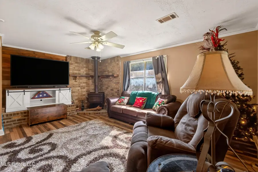 21 Richard Johnson Road, Carriere, MS 39426 - Image #3