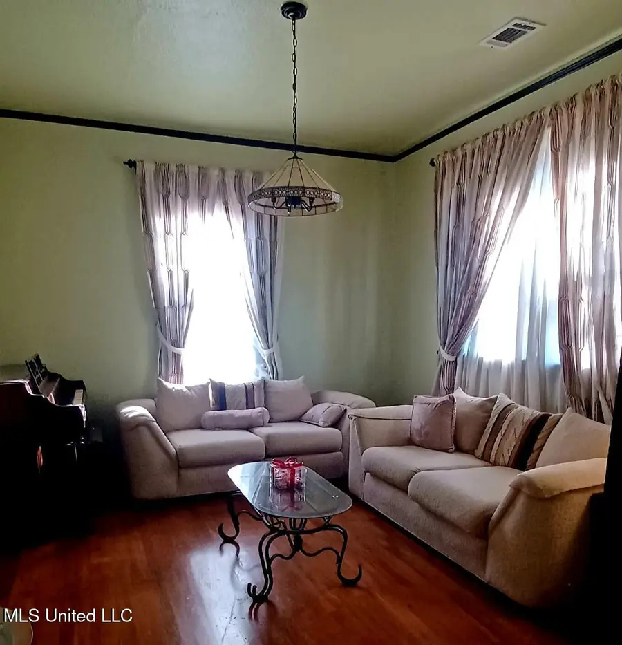 310 S Denver Street, Jackson, MS 39209 - #2