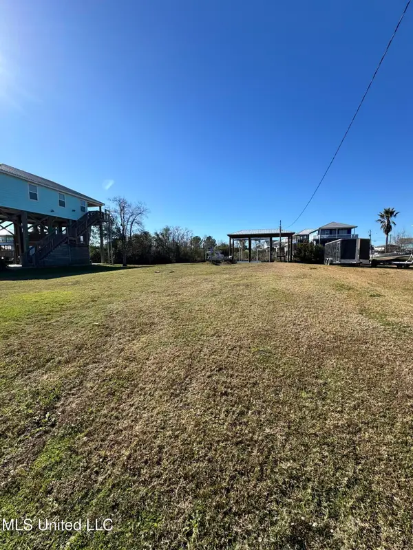 11176 Tahiti Street, Bay Saint Louis, MS 39520