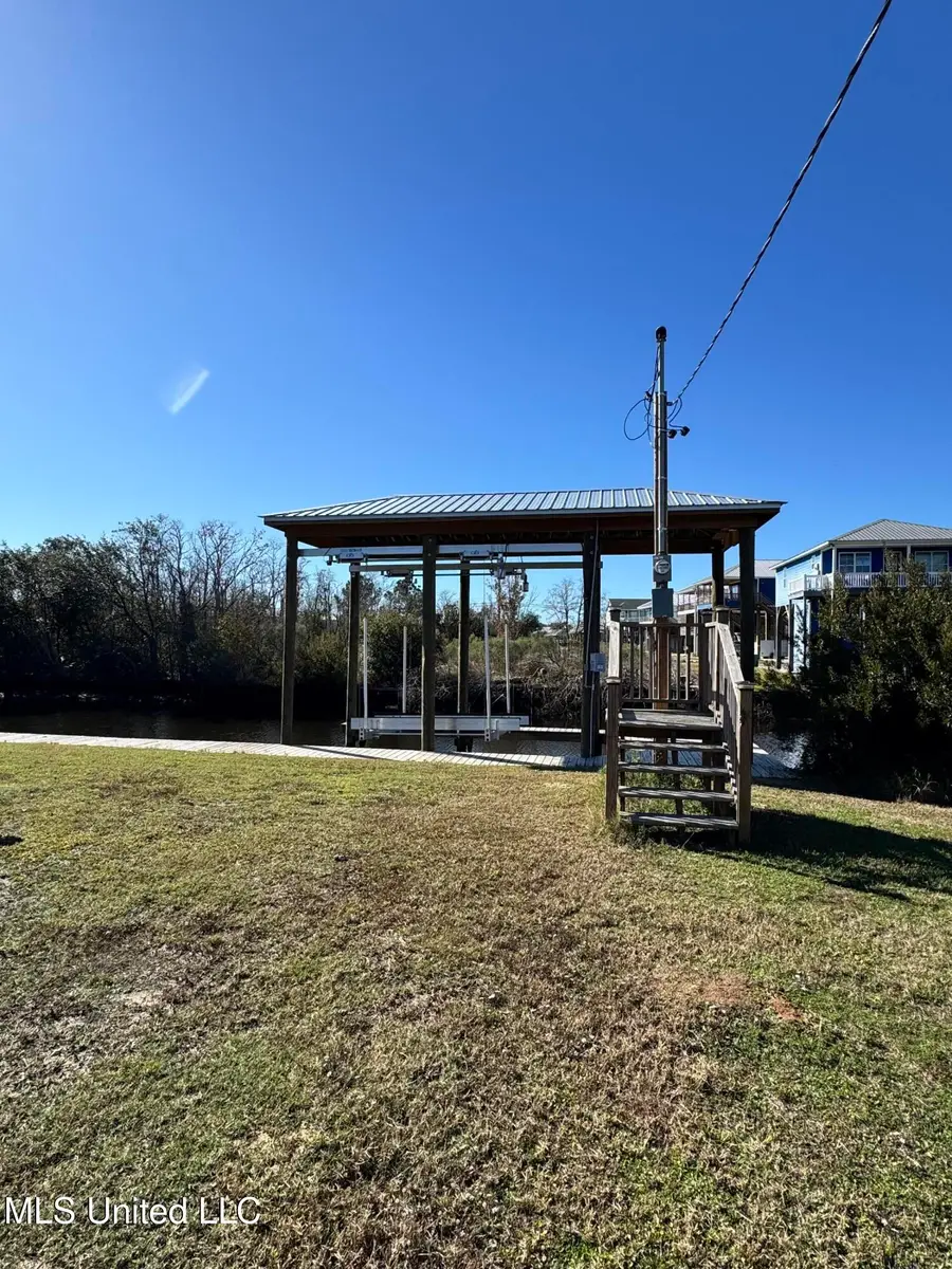 11176 Tahiti Street, Bay Saint Louis, MS 39520 - #3