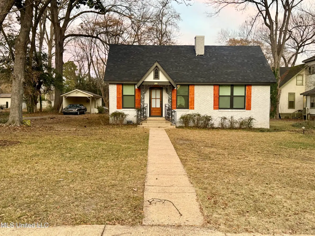 202 Panola Avenue, Batesville, MS 38606 - Image #1