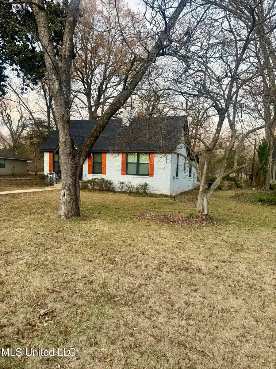 202 Panola Avenue, Batesville, MS 38606 - Image #2