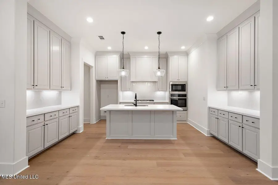 209 Lake Crest Drive, Madison, MS 39110 - #2