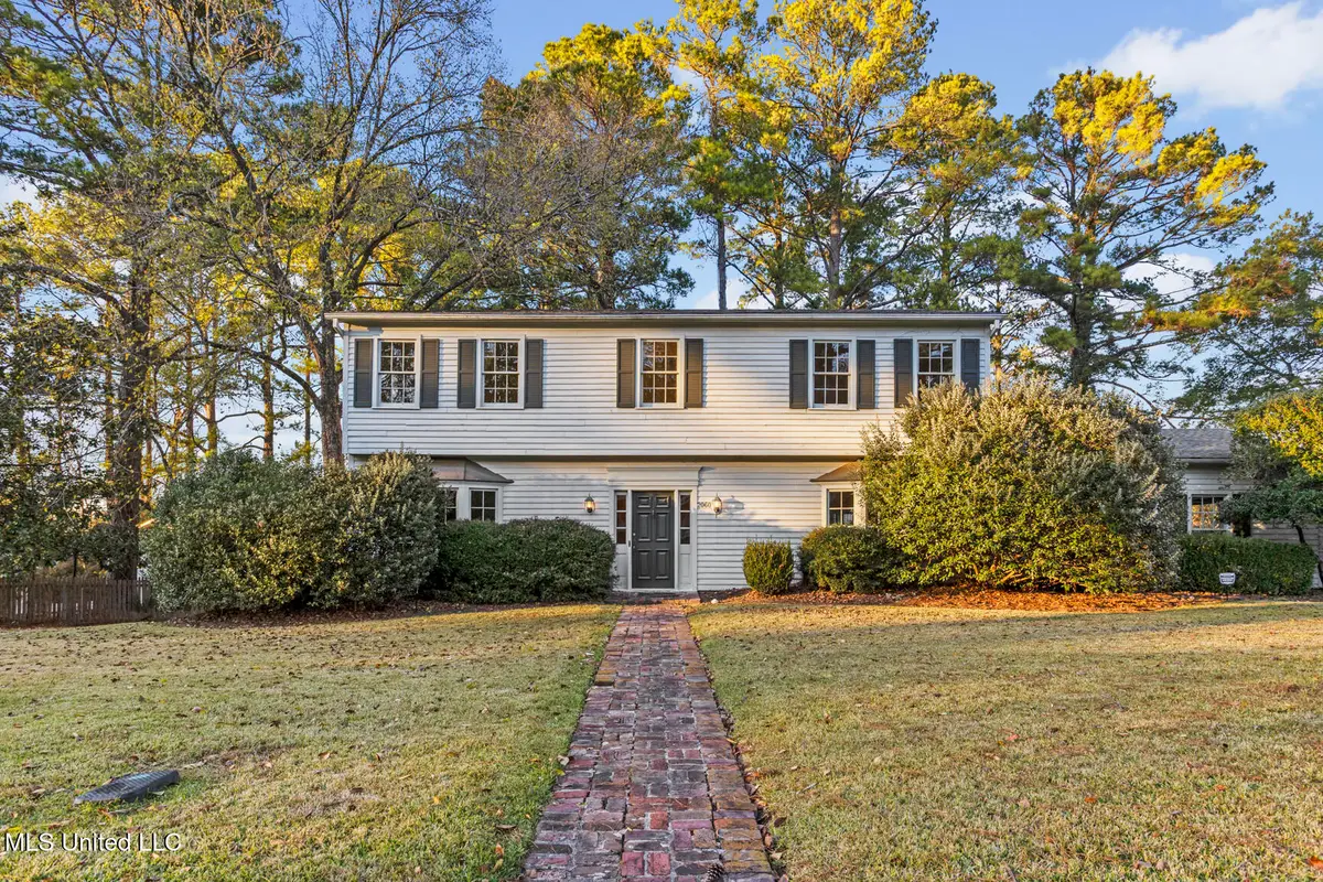 2060 Sheffield Drive, Jackson, MS 39211 - Image #1