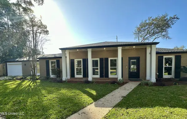 305 W Westview Drive, Biloxi, MS 39531