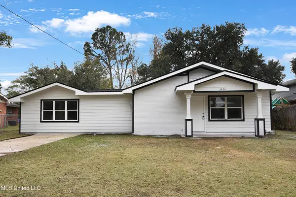 2424 Jackson Avenue, Pascagoula, MS 39567